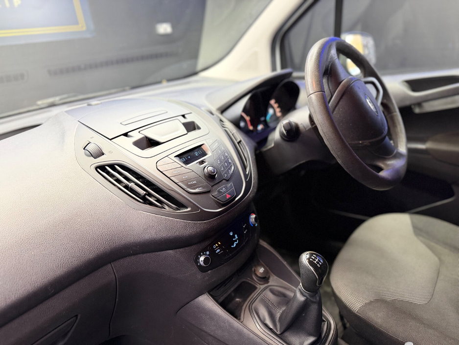 2017 Ford Courier  €6,400