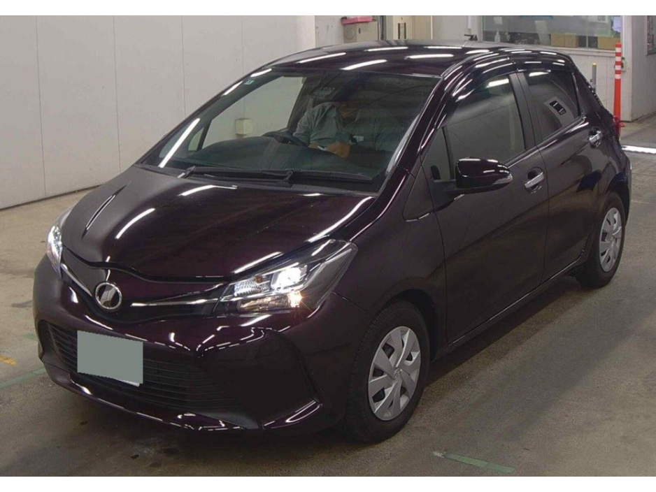 2016 Toyota Yaris - image 2