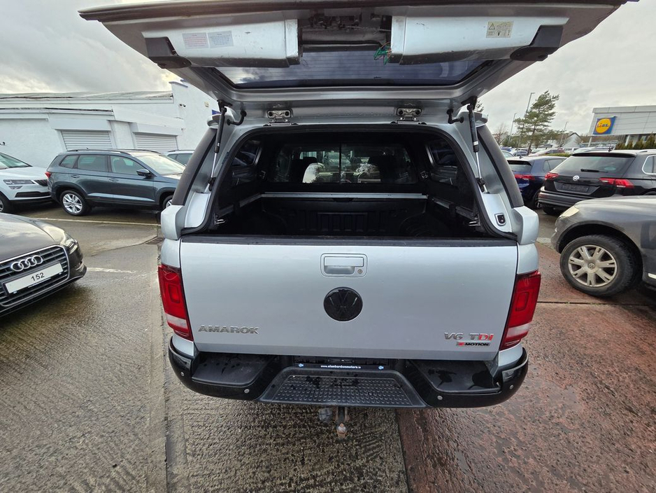 2017 Volkswagen Amarok - image 13