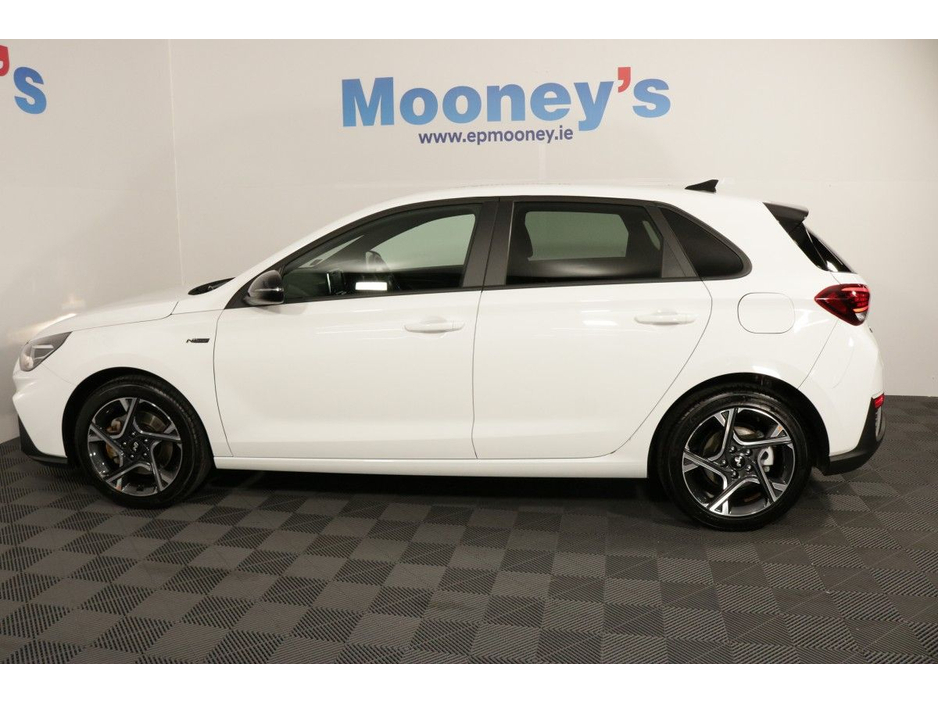 2024 Hyundai i30 - image 9