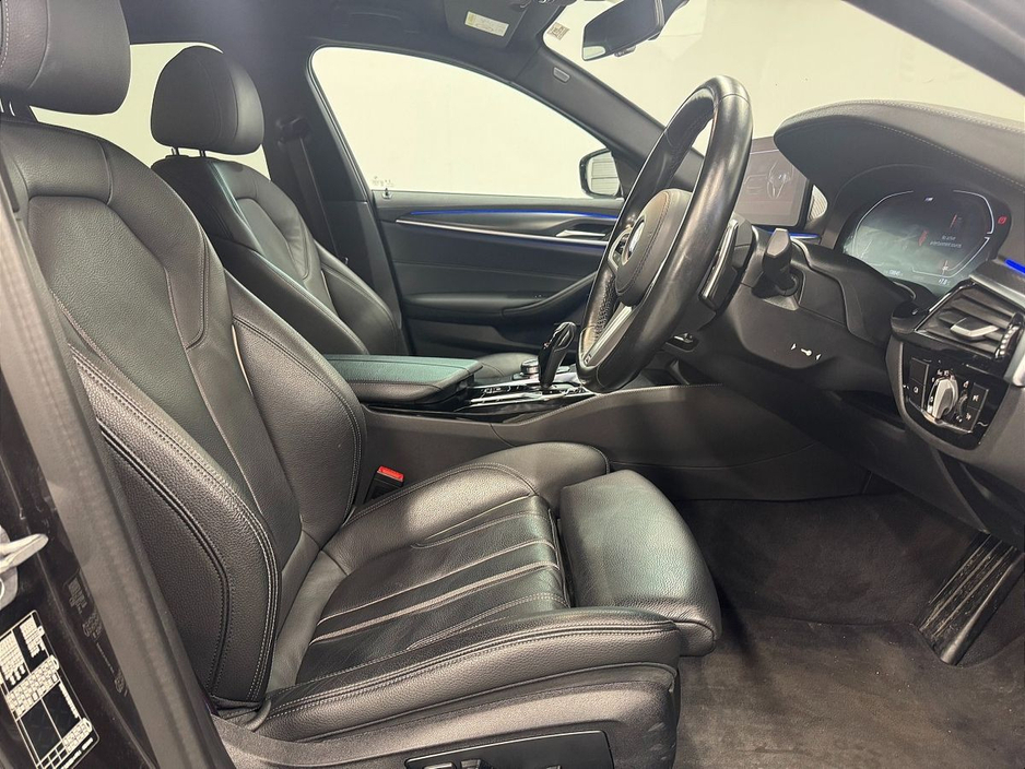 2022 BMW 5 Series 520d M Sport €42,975