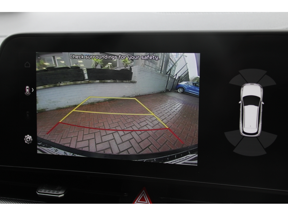 2022 Kia Sportage - image 14