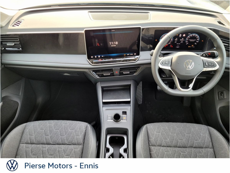 2026 Volkswagen Tiguan - image 4