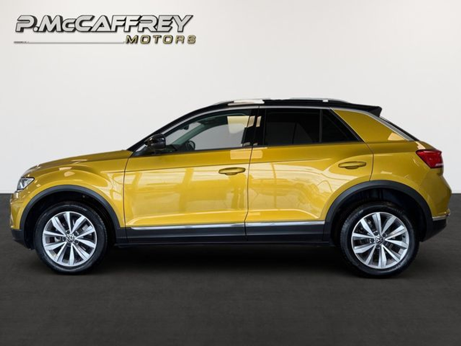 2021 Volkswagen T-Roc - image 8
