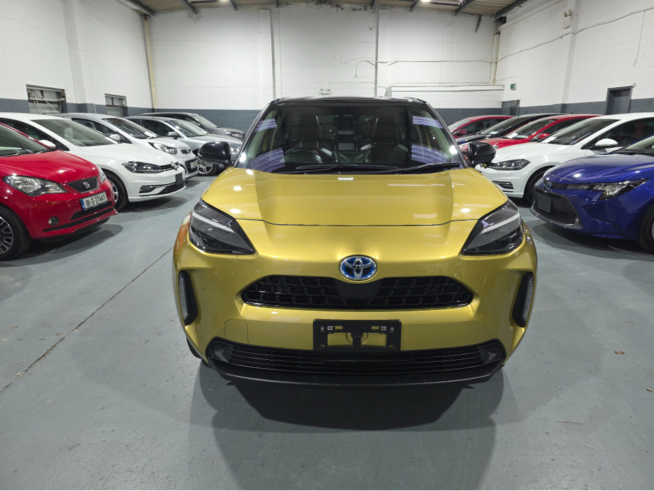 2021 Toyota Yaris Cross - image 2