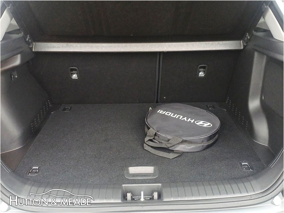 2023 Hyundai Kona Premium 64kw Range 480kms €22,999