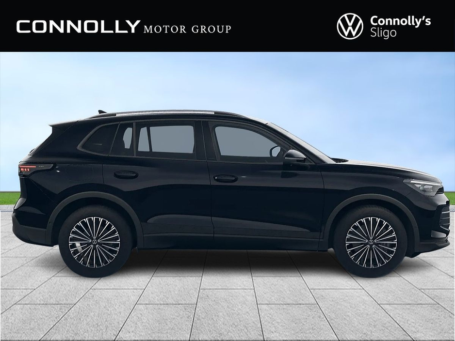 2026 Volkswagen Tiguan - image 3