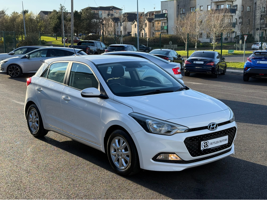 2017 Hyundai i20 - image 16