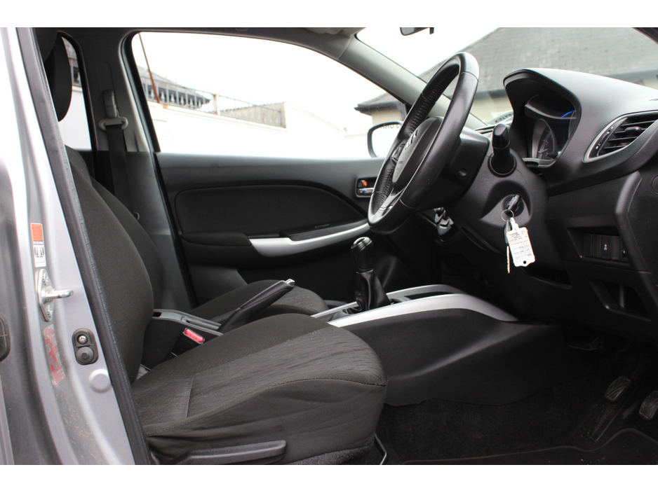 2016 Suzuki Baleno - image 9