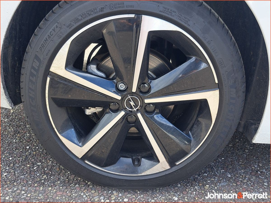 2025 Opel Astra Elegance 1.2 110hp 6-speed MY25 €29,900