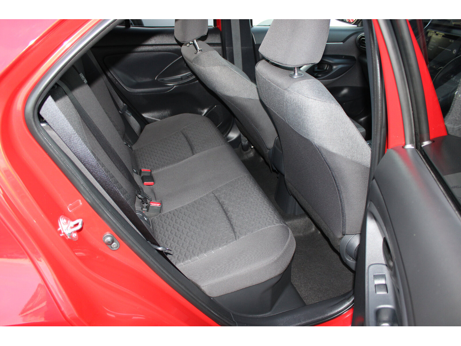 2023 Toyota Yaris Cross 1.5 Hybrid CVT Luna Sport €28,950