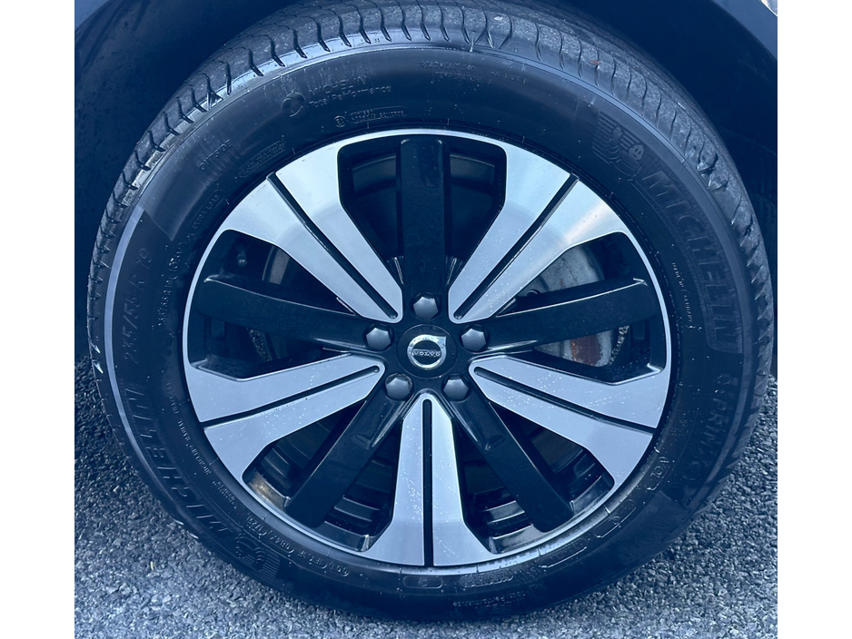 2025 Volvo XC60 + T6 PHEV AWD AUTO RECHARGE PLUS SOLD €59,850