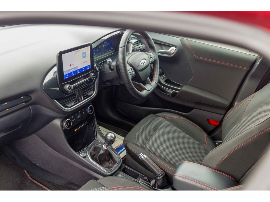 2022 Ford Puma - image 9