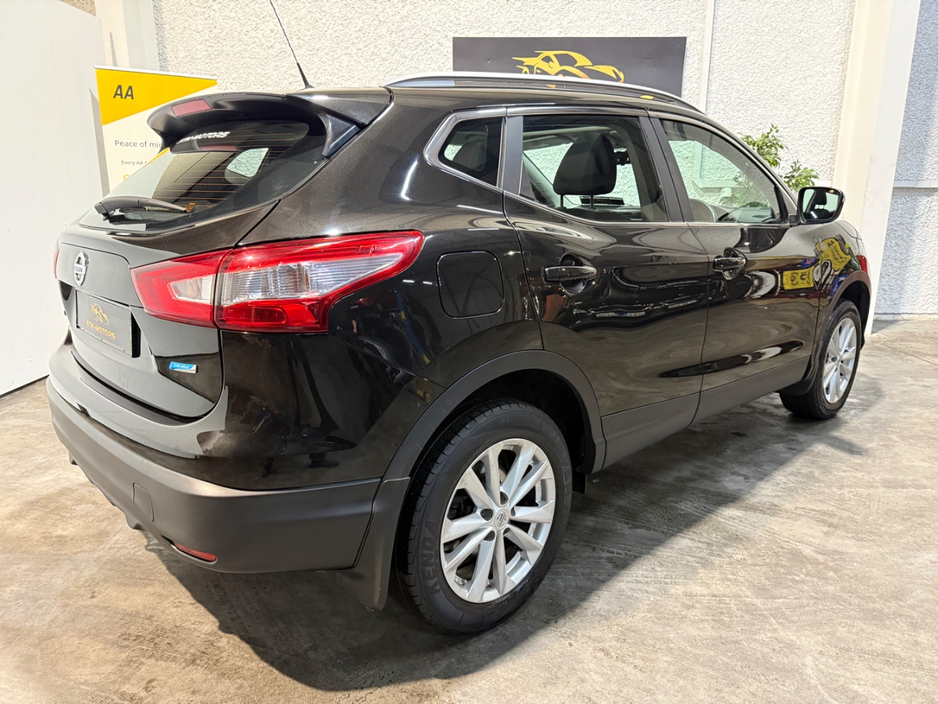 2016 Nissan Qashqai - image 6