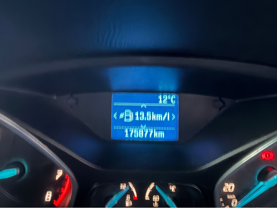 2011 Ford Focus - image 14