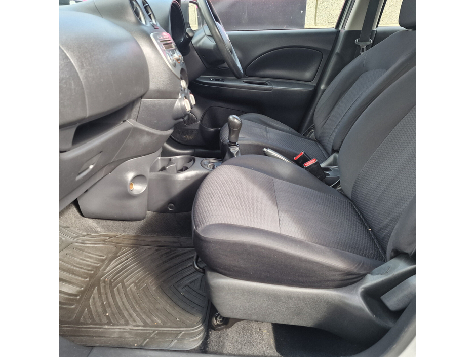 2013 Nissan Micra - image 12