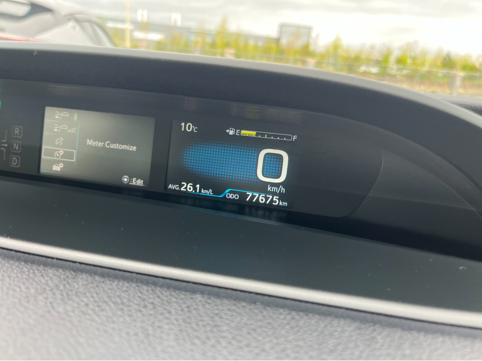 2020 Toyota Prius - image 13