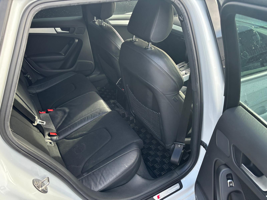 2014 Audi A4 - image 5