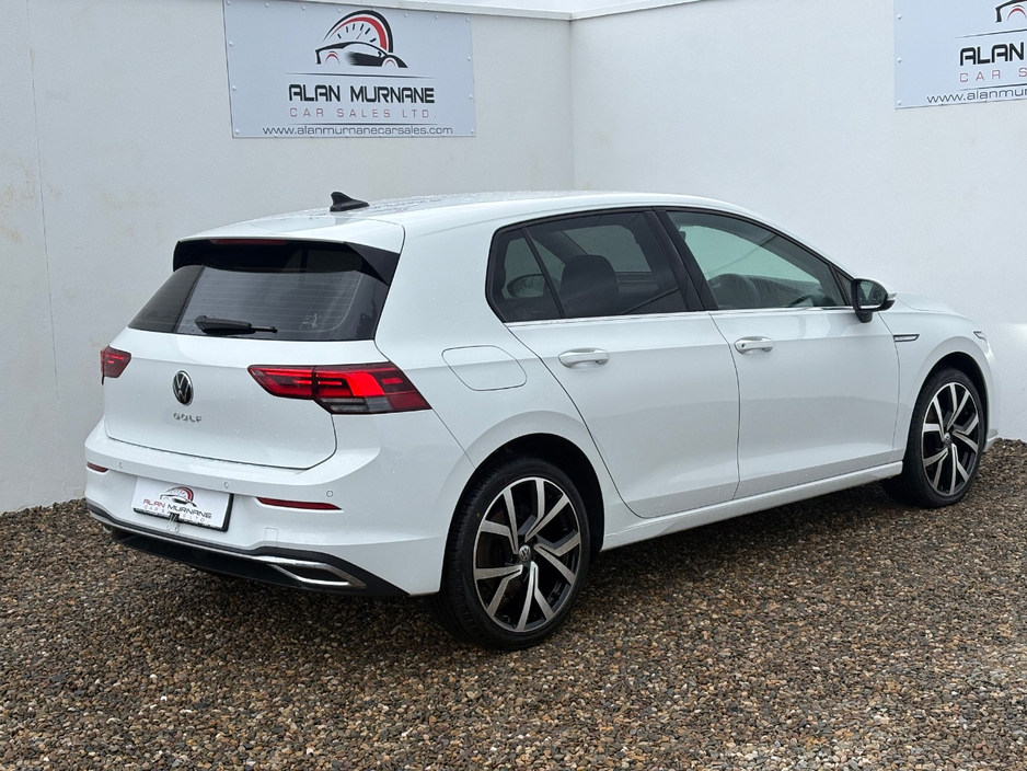 2020 Volkswagen Golf - image 6