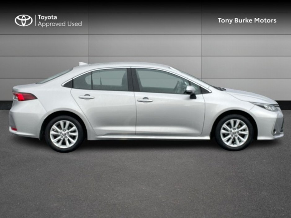 2024 Toyota Corolla Saloon - Luna Edition - 1.8 Hybrid - Automatic - 1 Owner + 1 Free Service In JAN 2027 // Remote Central Locking // Front Electric Windows // Rear Electric Windows // Electric Mirrors // Apple Carplay €29,599
