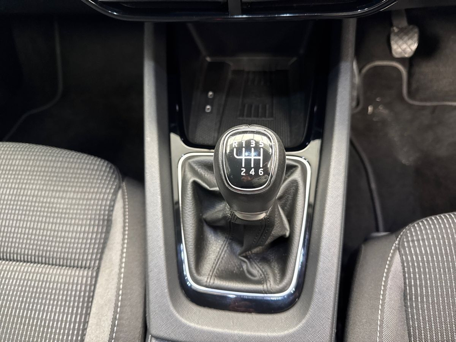 2025 Skoda Octavia - image 16