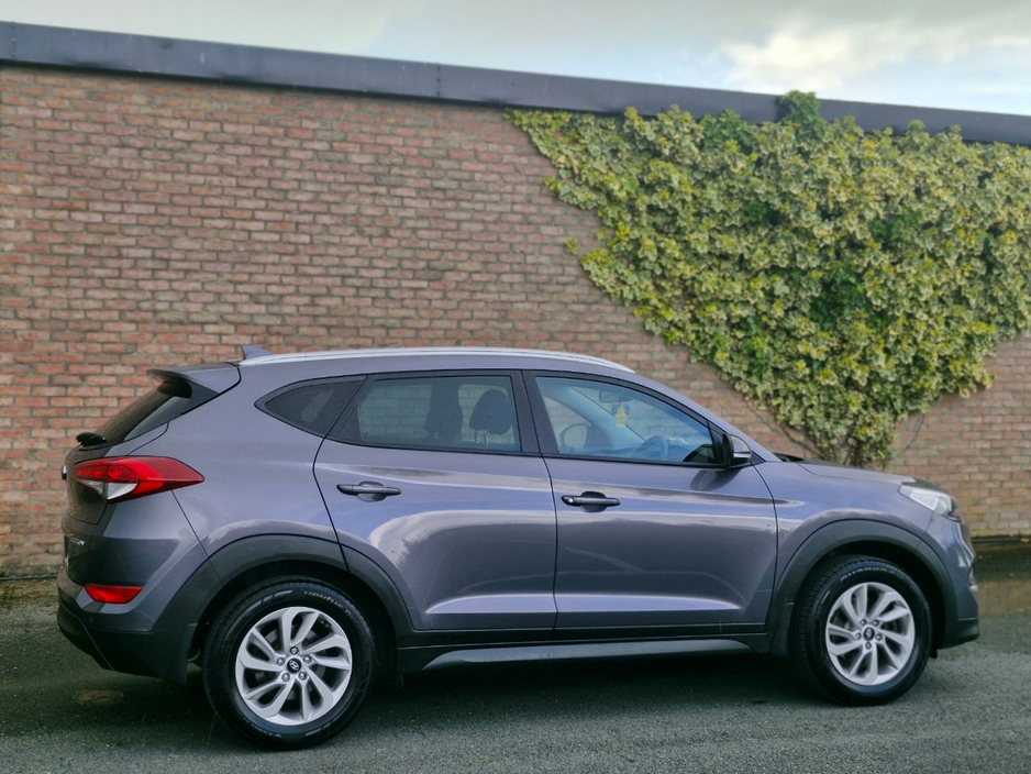2016 Hyundai Tucson - image 17