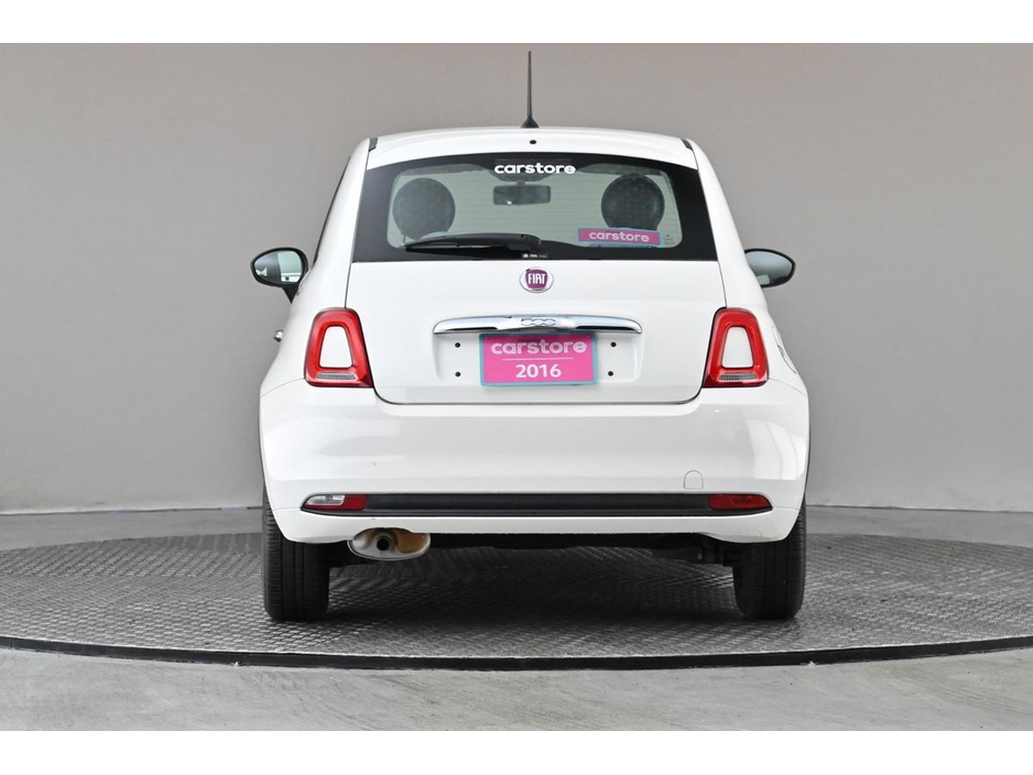 2016 Fiat 500 - image 8
