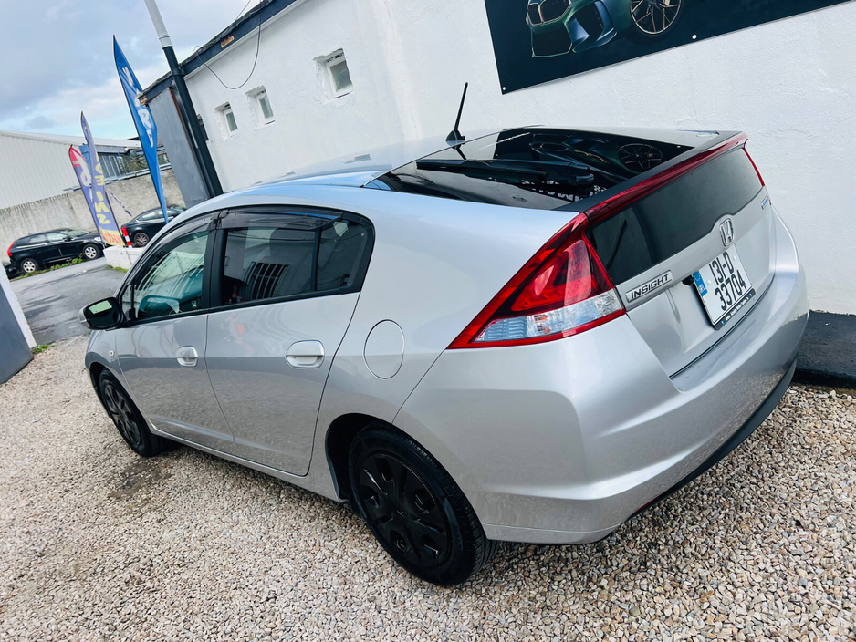 2013 Honda Insight - image 3