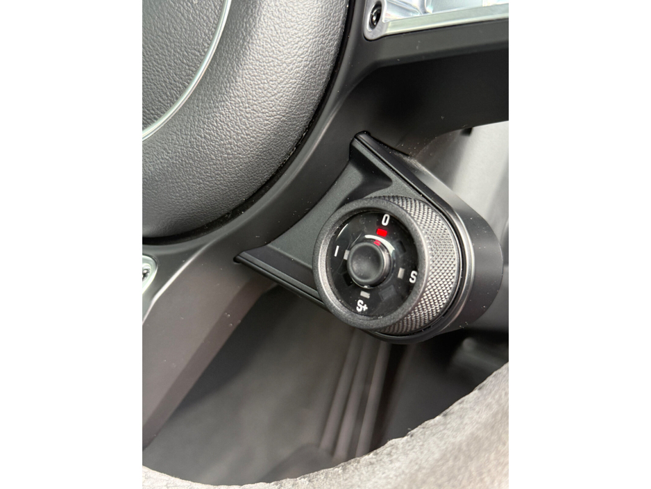 2018 Porsche 718 - image 19