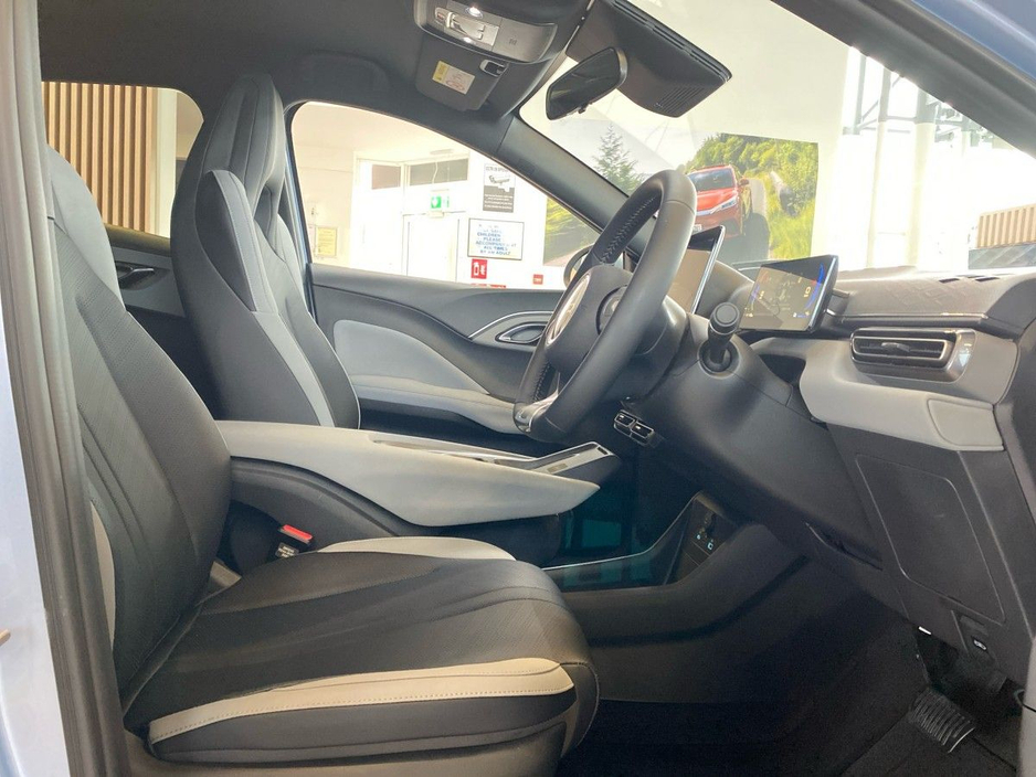 2026 BYD Dolphin Surf - image 12