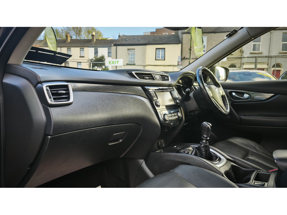 2014 Nissan X-Trail - image 20