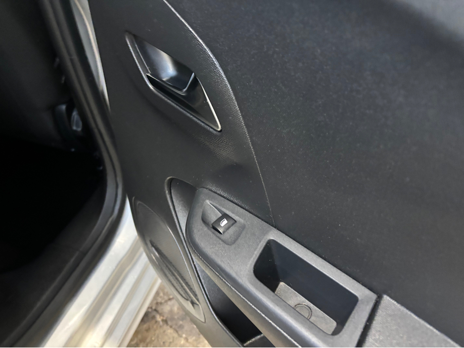 2023 Opel Corsa SPORT 1.2 75PS-PET-5SP 4DR €16,250