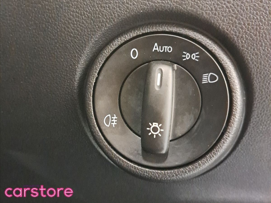 2017 Volkswagen up! - image 18