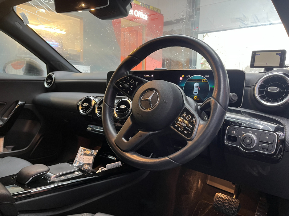 2021 Mercedes-Benz A Class 2021 MERCEDES-BENZ A180 SEDAN 1.4 AUTOMATIC / CRUISE CONTROL / REVERSE CAMERA / PADDLE SHIFTERS