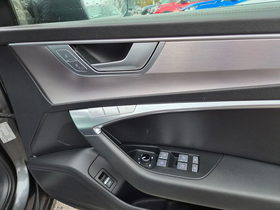 2022 Audi A6 - image 11