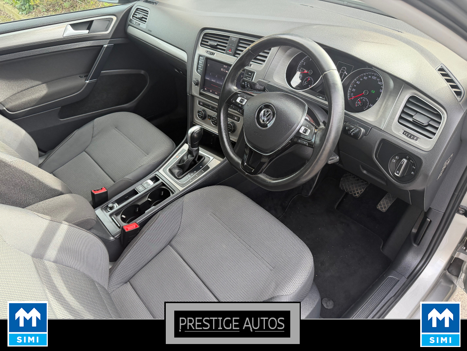 2015 Volkswagen Golf - image 12