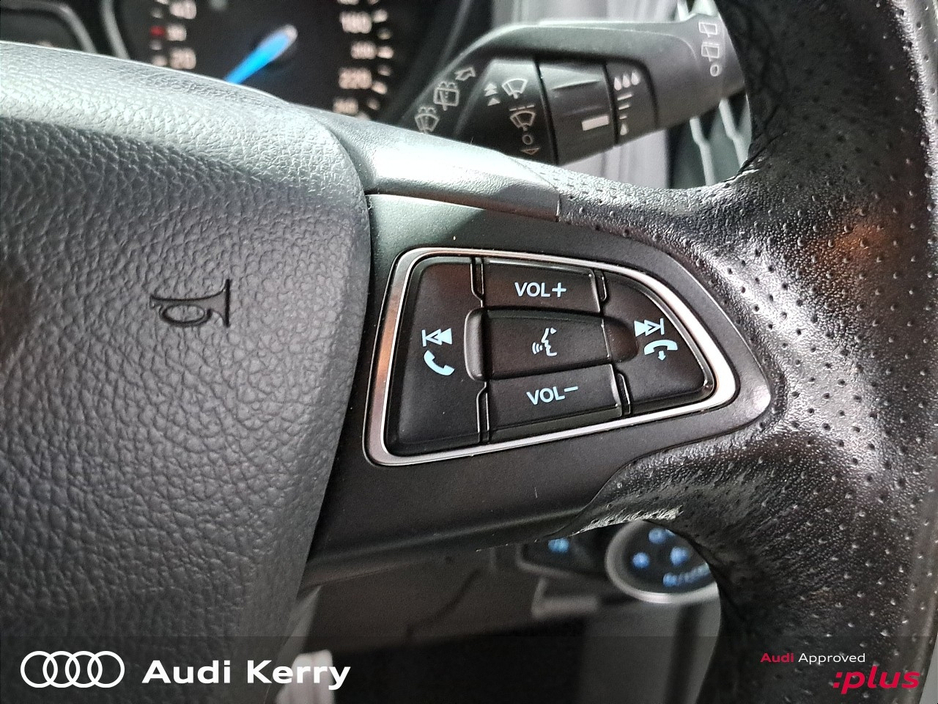 2018 Ford Focus - image 21