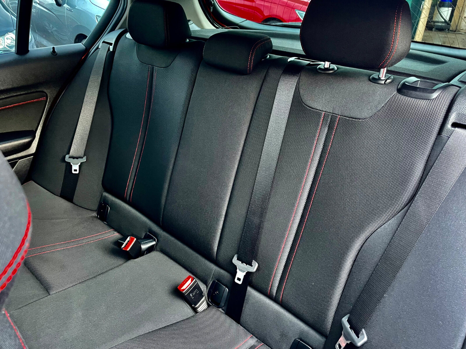 2016 BMW 1 Series - image 19