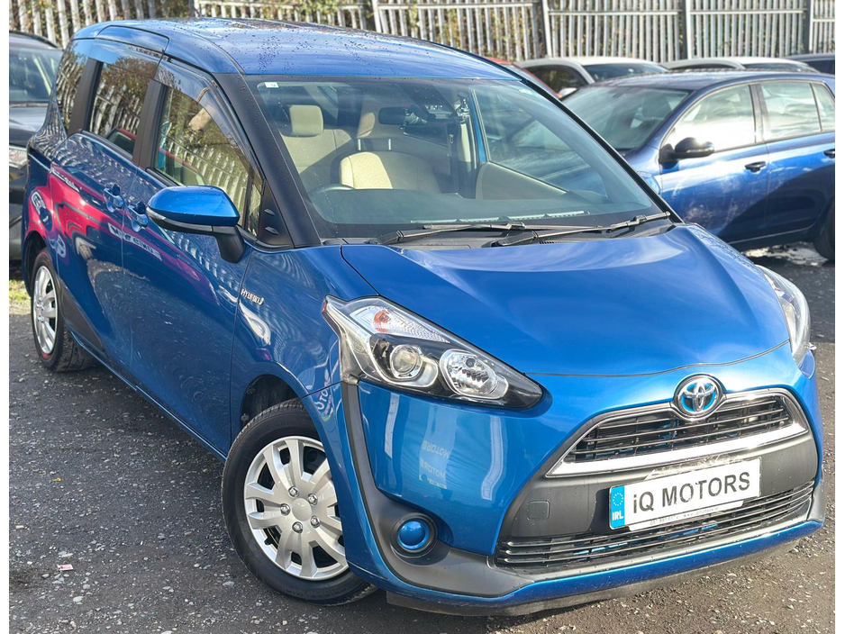 2016 Toyota Sienta 1.5 Petrol Hybrid Petrol 7 Seater Fresh Import €12,995