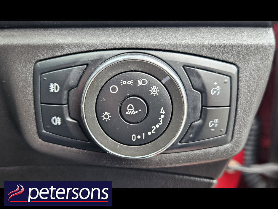 2016 Ford Mondeo TITANIUM 5DR 1.5 TD 120PS M6 4DR €10,950