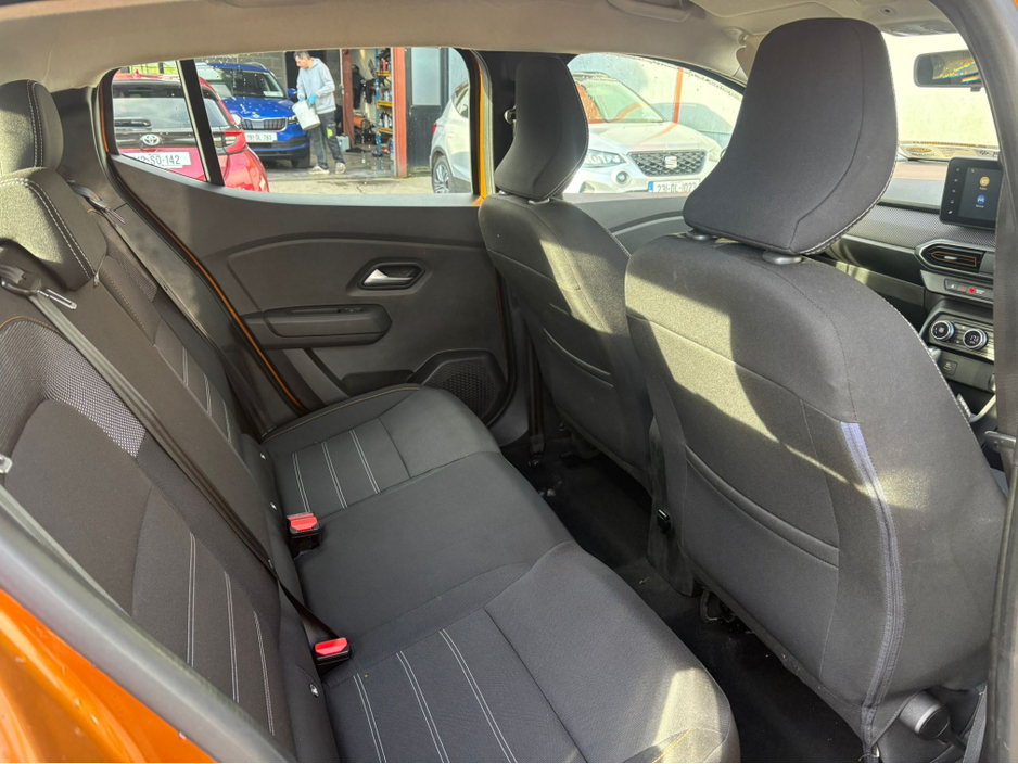 2021 Dacia Sandero - image 4