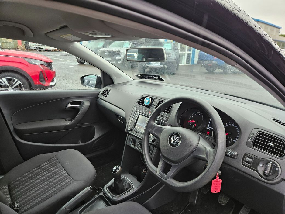 2015 Volkswagen Polo TL 1.0 75HP M5F 5DR €10,990