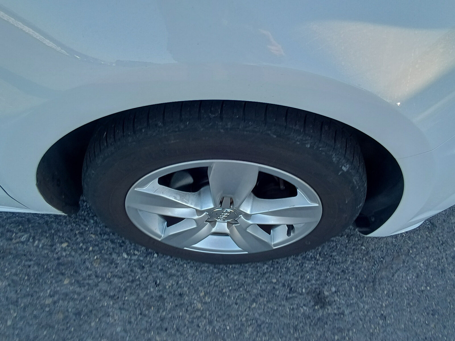 2017 Audi A1 - image 10