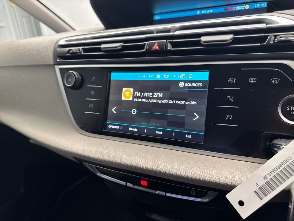 2021 Citroen Grand C4 SpaceTourer - image 17