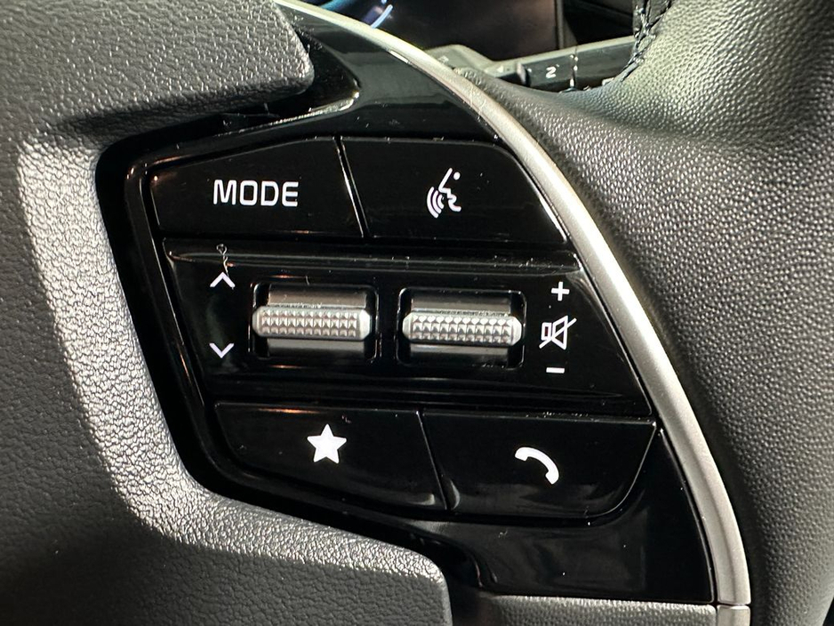 2023 Kia Niro - image 14
