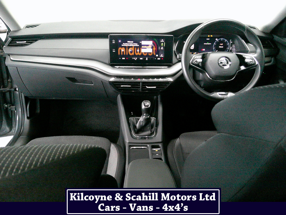 2023 Skoda Octavia - image 15