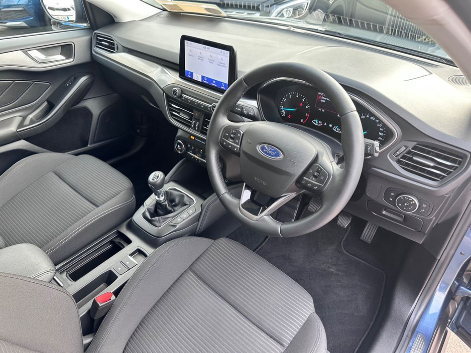 2020 Ford Focus - image 17