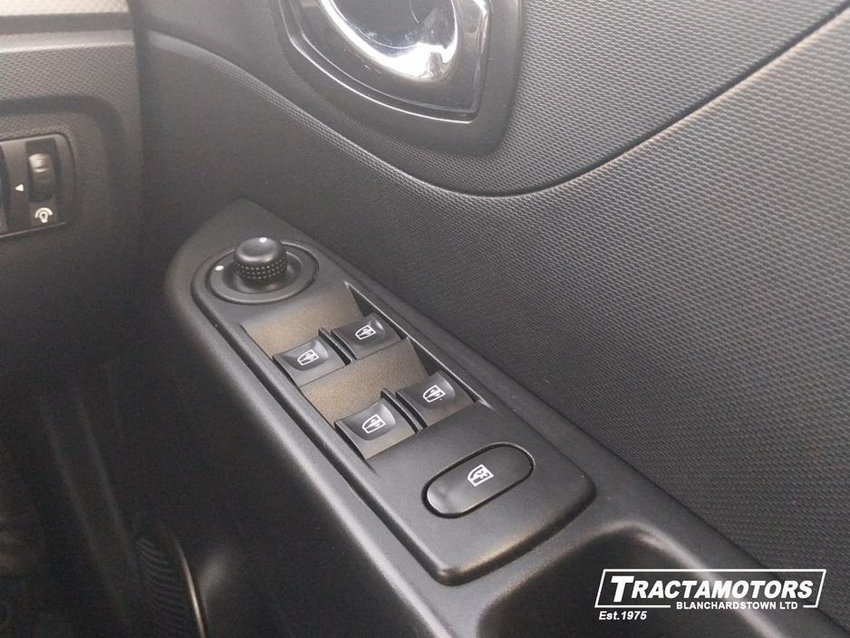 2016 Renault Captur - image 27