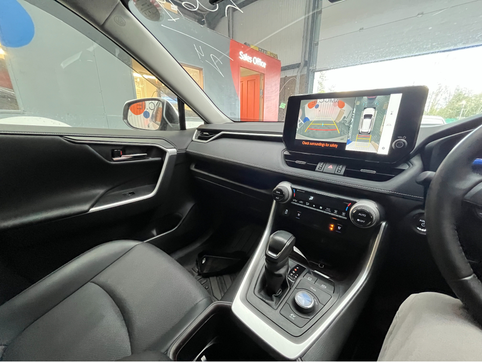 2024 Toyota Rav4 - image 16