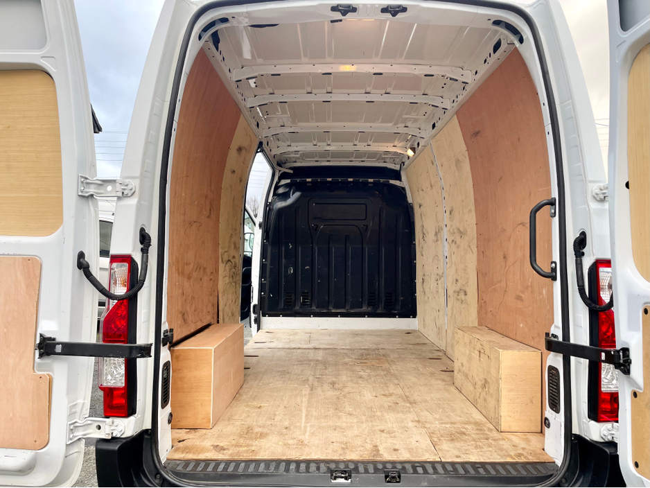 2023 Renault Master LM35 BUSINESS+ 2.3 BLUE DCI 135PS LWB €20,000